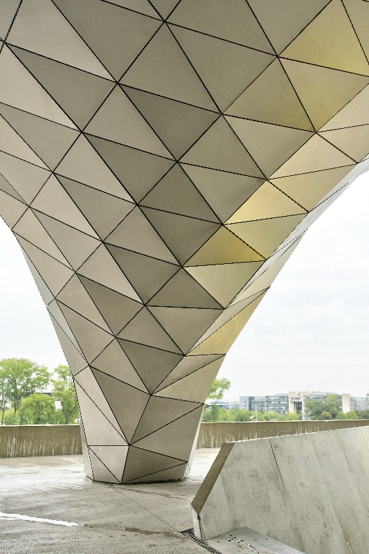 Musée des Confluences (Coop Himmelb(l)au, 2014)